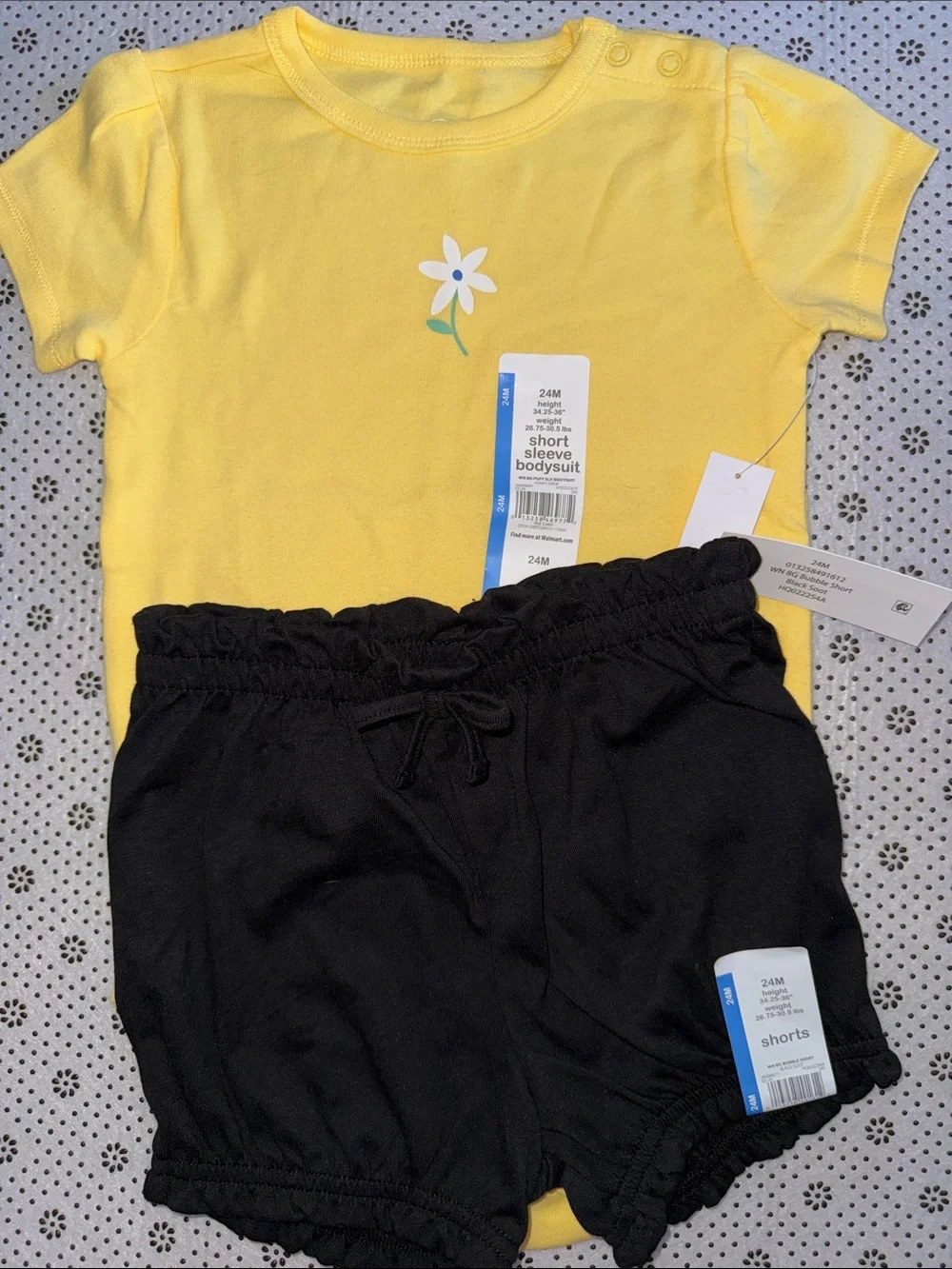 🛍NWT 🛍 CUTE LITTLE BABIES OUTFIT SIZE 24 MONTHS 🛍